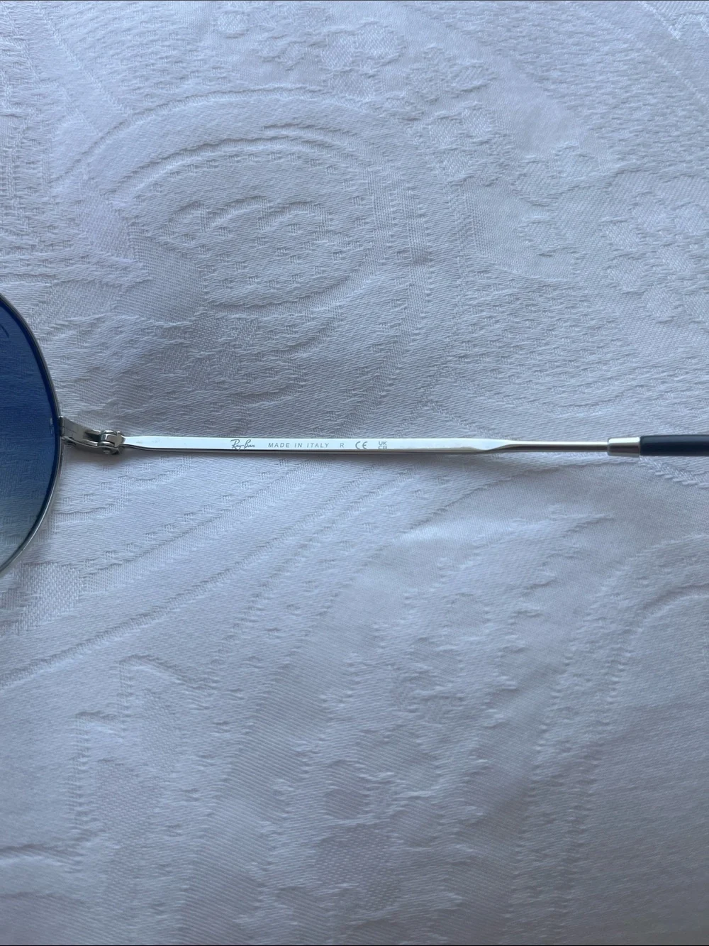 Ray-Ban Round Metal Sunglasses in Silver with Green Lenses and Brown Case